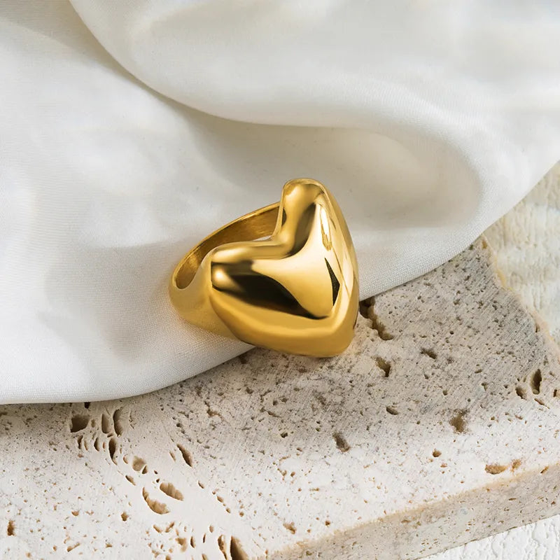 Angela Heart Ring